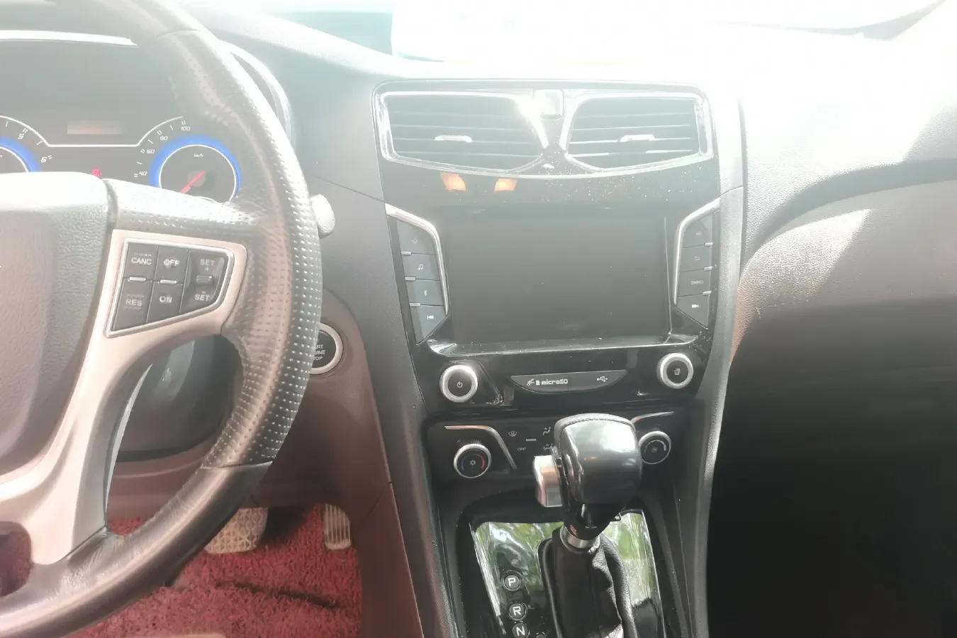 2016 HaiMa V70 1.5T 156HP L4 6AT,autocango,china used car exporter,china ev exporter,chinese used car exporter,chinese used ev exporter