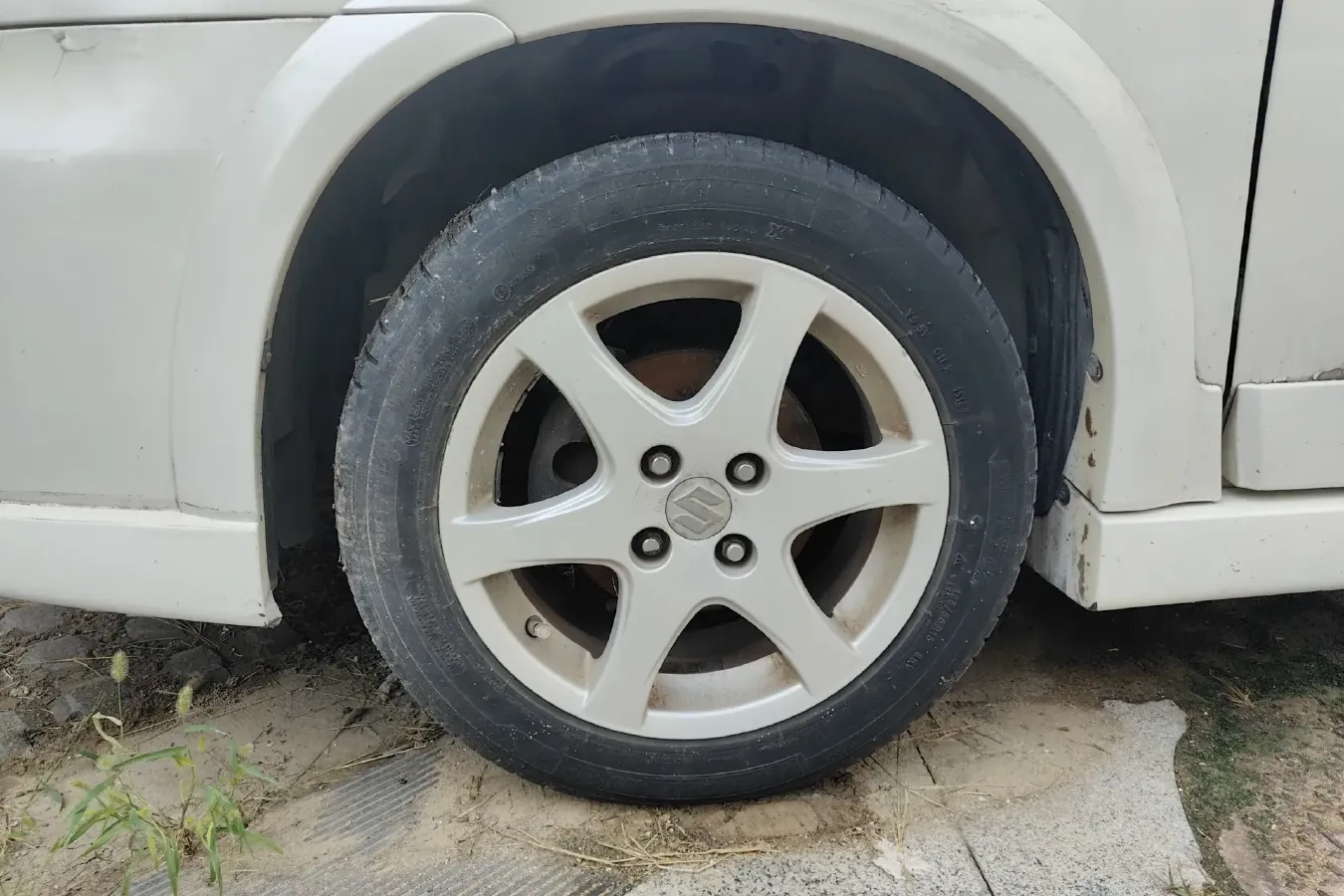 2011 Suzuki Liana 1.4L 99HP L4 5MT,autocango,china used car exporter,china ev exporter,chinese used car exporter,chinese used ev exporter