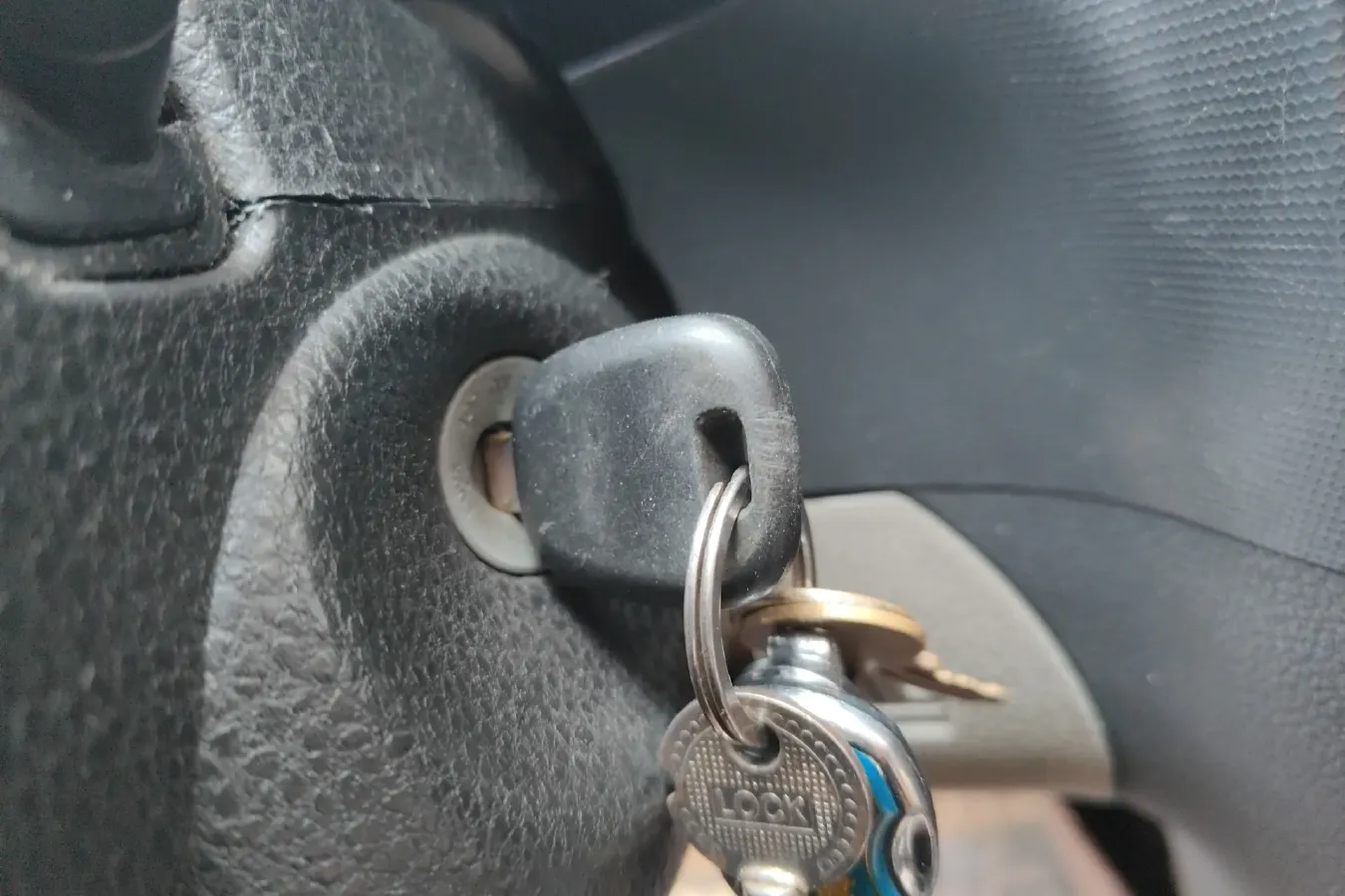 2011 Suzuki Liana 1.4L 99HP L4 5MT,autocango,china used car exporter,china ev exporter,chinese used car exporter,chinese used ev exporter