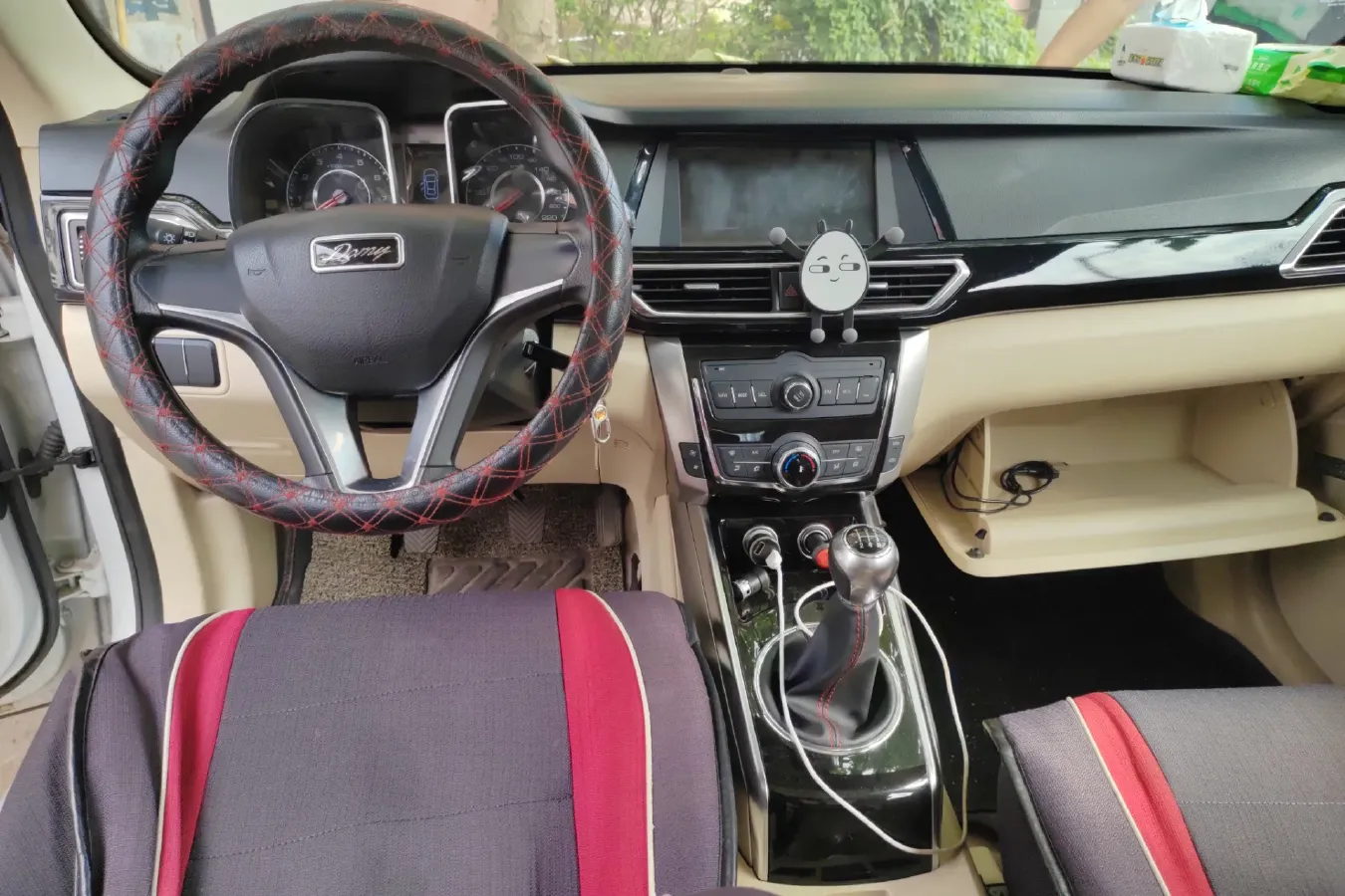 2017 Zotye Damy X5 1.6L 116HP L4 5MT,autocango,china used car exporter,china ev exporter,chinese used car exporter,chinese used ev exporter