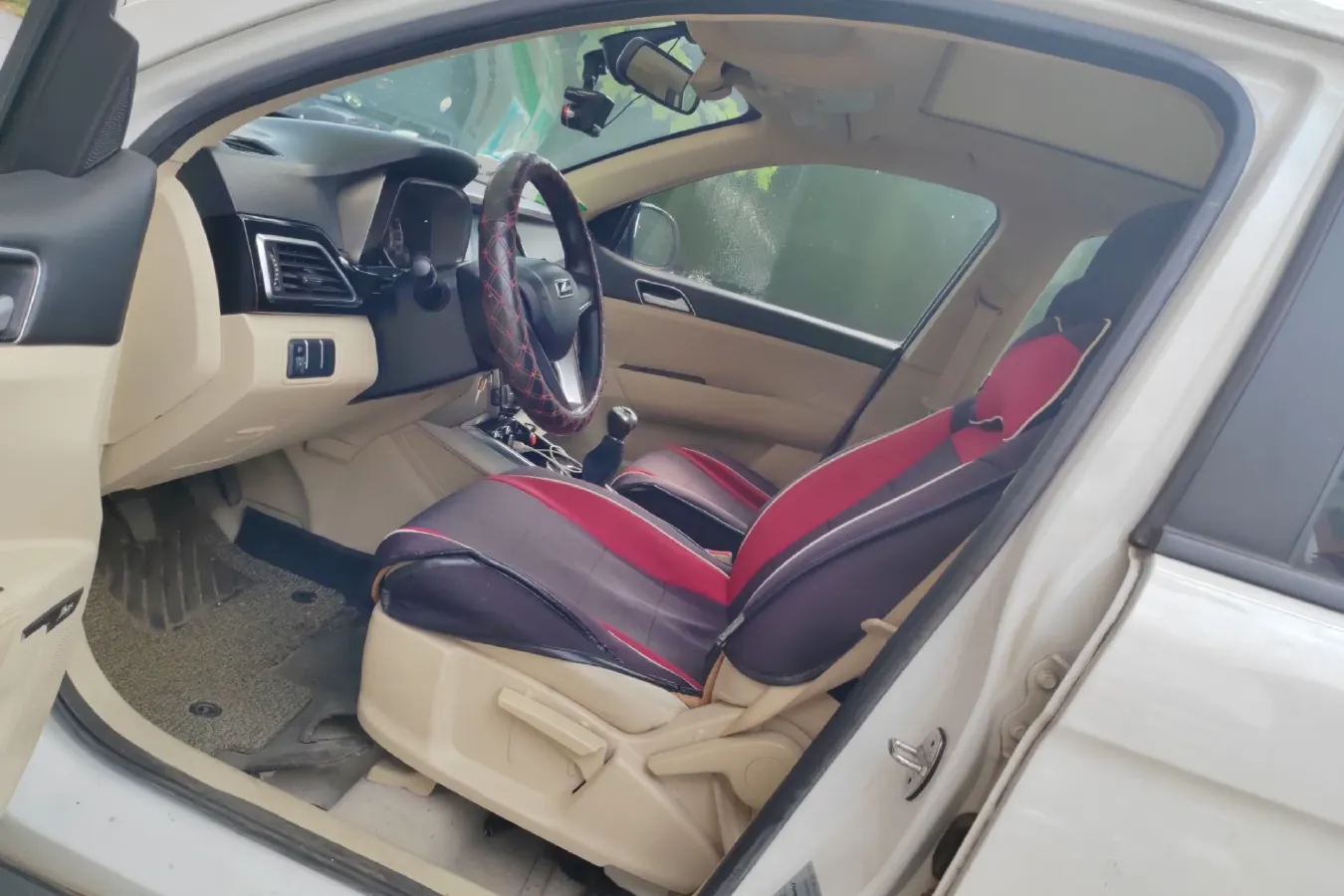 2017 Zotye Damy X5 1.6L 116HP L4 5MT,autocango,china used car exporter,china ev exporter,chinese used car exporter,chinese used ev exporter