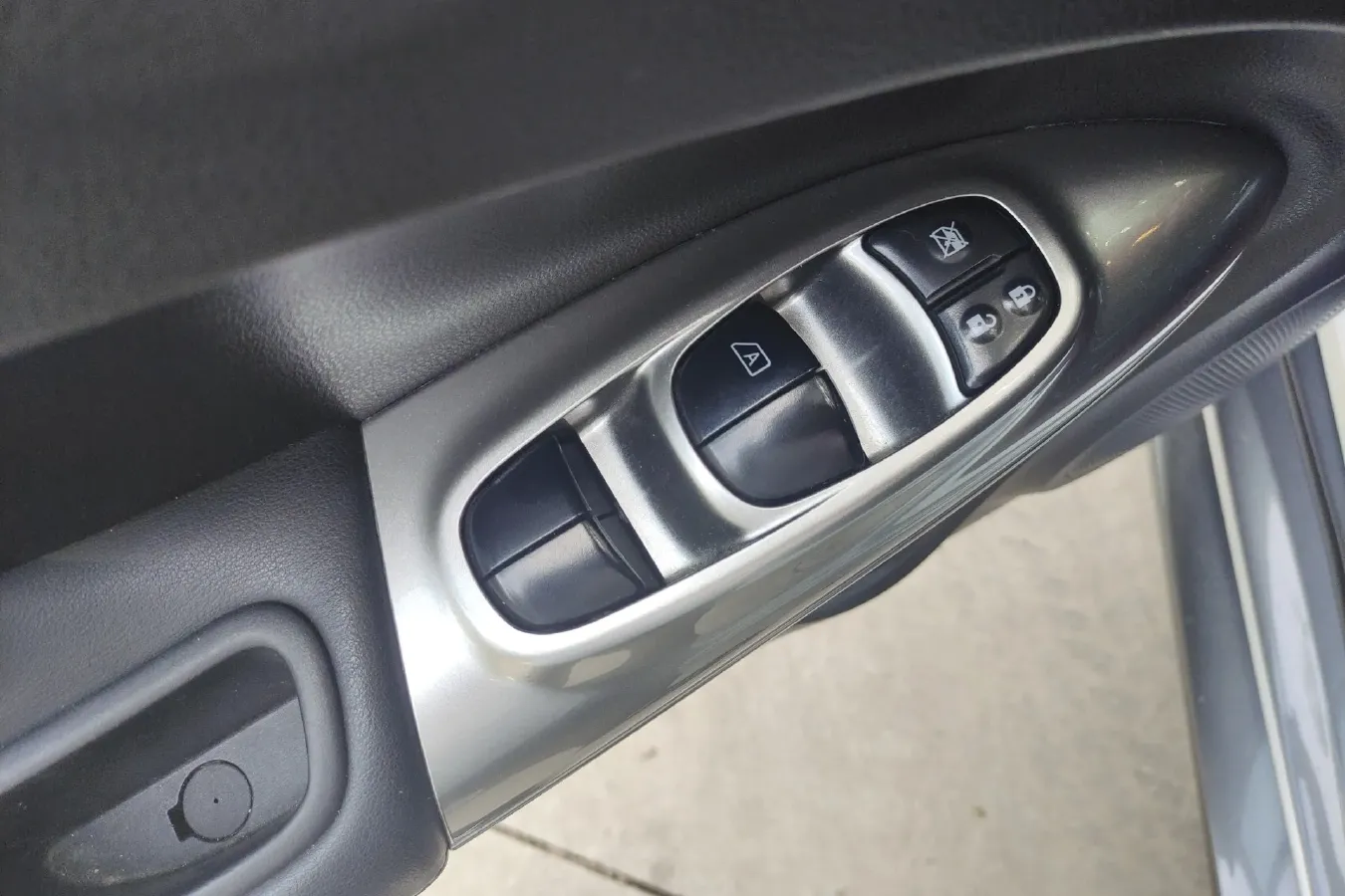 2014 Infiniti ESQ 1.6L 116HP L4 CVT,autocango,china used car exporter,china ev exporter,chinese used car exporter,chinese used ev exporter