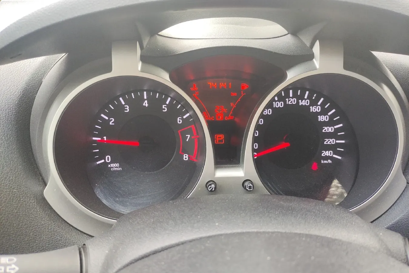 2014 Infiniti ESQ 1.6L 116HP L4 CVT,autocango,china used car exporter,china ev exporter,chinese used car exporter,chinese used ev exporter