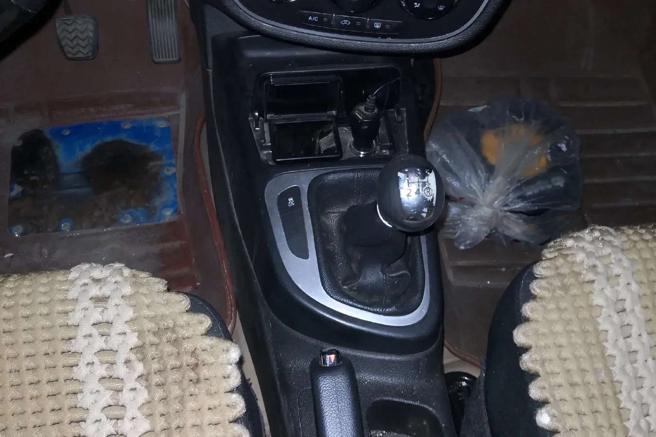 2015 FAW Jumpal D60 1.5L 102HP L4 5MT,autocango,china used car exporter,china ev exporter,chinese used car exporter,chinese used ev exporter