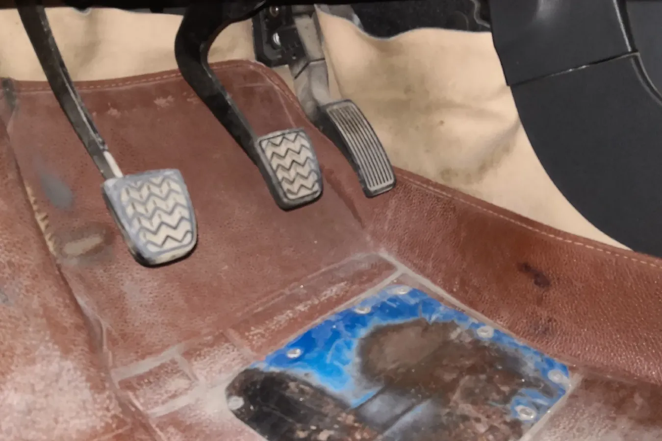 2015 FAW Jumpal D60 1.5L 102HP L4 5MT,autocango,china used car exporter,china ev exporter,chinese used car exporter,chinese used ev exporter