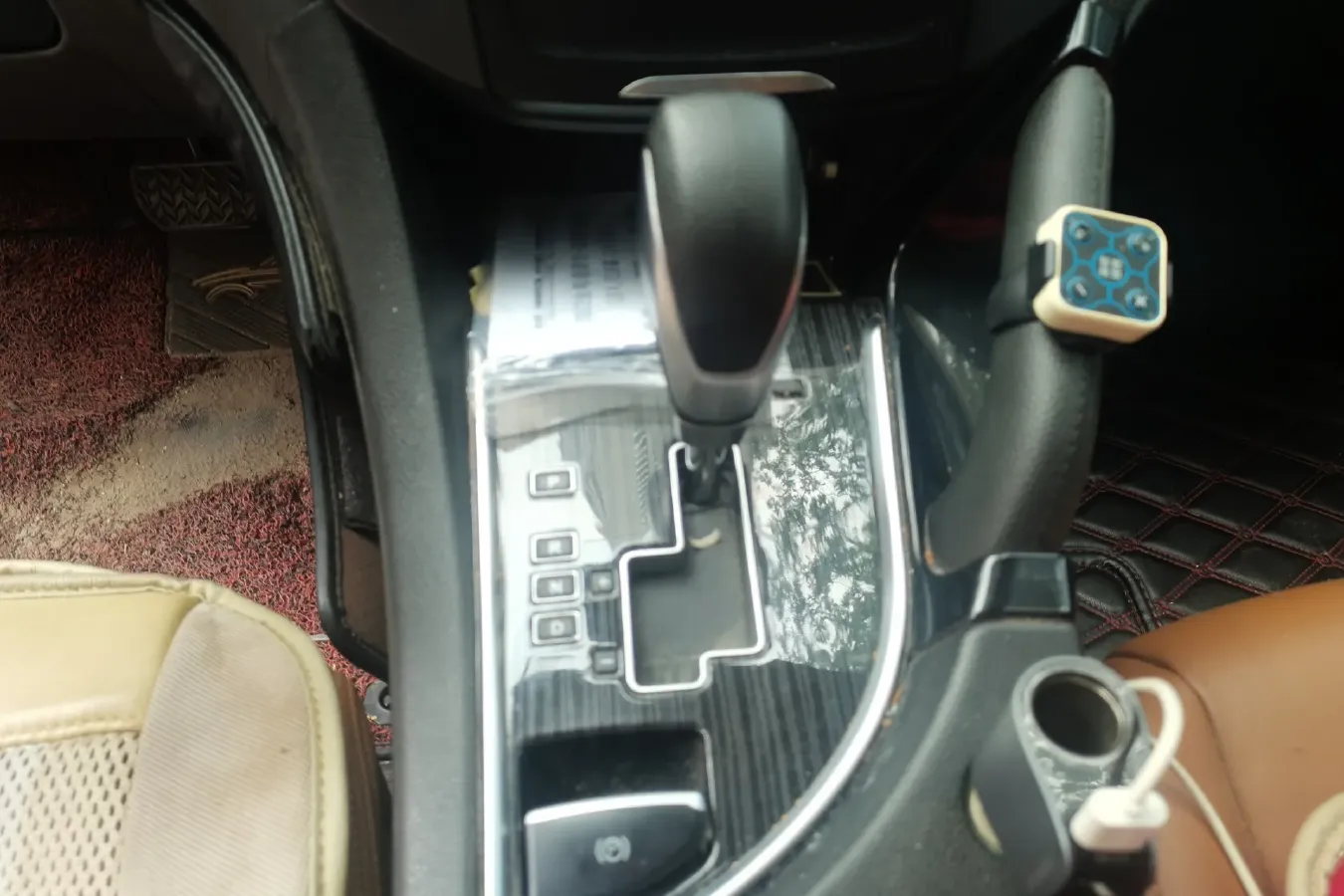 2016 DongFeng FengDu MX5 2.0L 147HP L4 6AT,autocango,china used car exporter,china ev exporter,chinese used car exporter,chinese used ev exporter