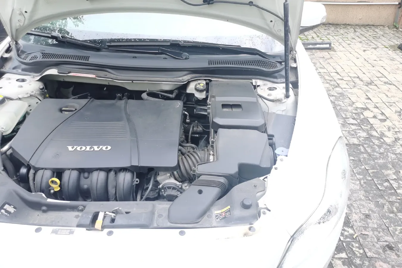 2012 Volvo C30 2.0L 145HP L4 6DCT,autocango,china used car exporter,china ev exporter,chinese used car exporter,chinese used ev exporter