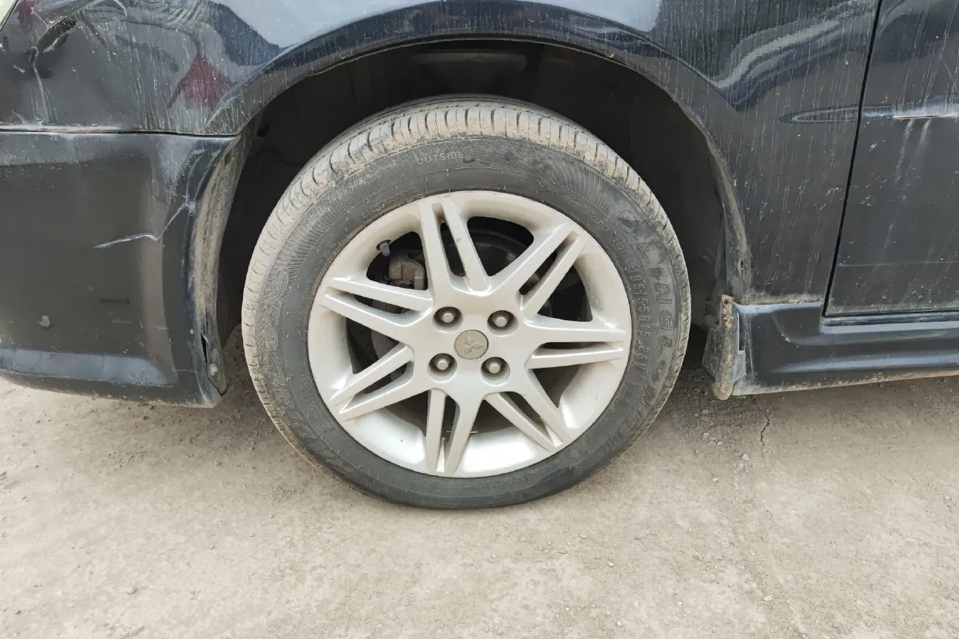 2011 Soueast V3 1.5L 120HP L4 CVT,autocango,china used car exporter,china ev exporter,chinese used car exporter,chinese used ev exporter