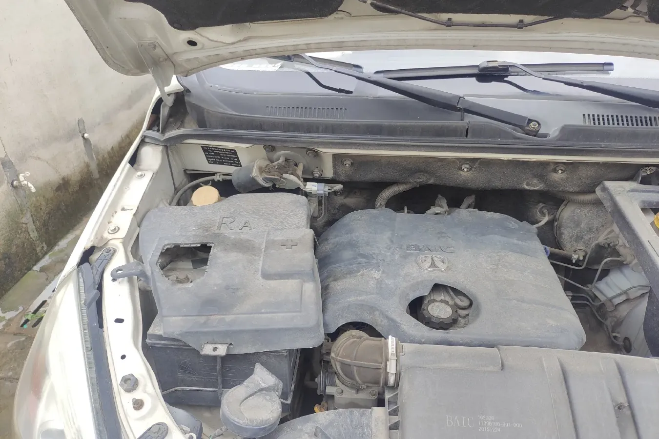 2014 BAIC WeiWang M20 1.5L 102HP L4 5MT,autocango,china used car exporter,china ev exporter,chinese used car exporter,chinese used ev exporter