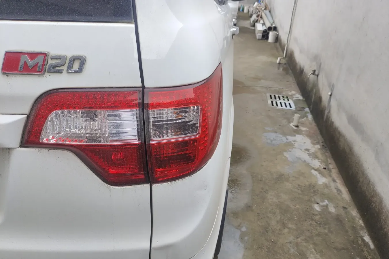 2014 BAIC WeiWang M20 1.5L 102HP L4 5MT,autocango,china used car exporter,china ev exporter,chinese used car exporter,chinese used ev exporter