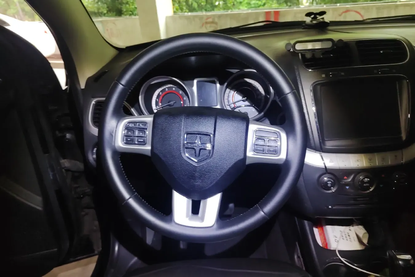 2013 Dodge JCUV 2.4L 170HP L4 6AT,autocango,china used car exporter,china ev exporter,chinese used car exporter,chinese used ev exporter