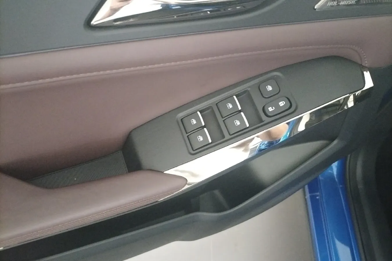 2023 Sehol X8 Plus 1.5T 184HP L4 7DCT,autocango,china used car exporter,china ev exporter,chinese used car exporter,chinese used ev exporter