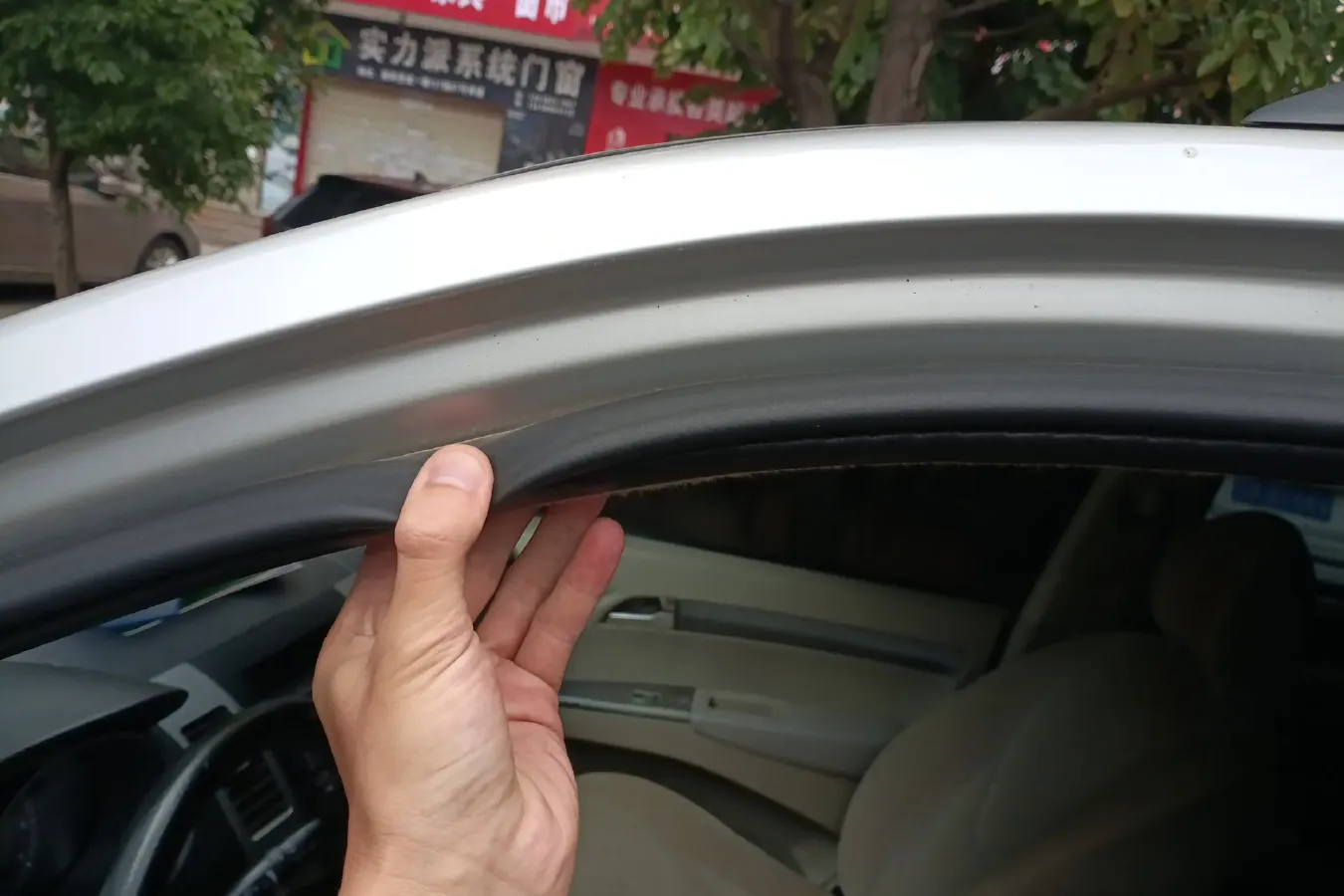 2011 Landwind X8 2.4L 160HP L4 5MT,autocango,china used car exporter,china ev exporter,chinese used car exporter,chinese used ev exporter