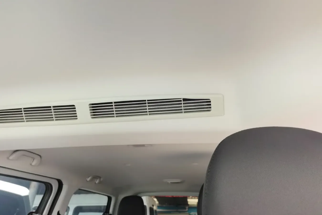 2021 DongFeng Forthing LingZhi Plus 2.0L 133HP L4 6MT,autocango,china used car exporter,china ev exporter,chinese used car exporter,chinese used ev exporter