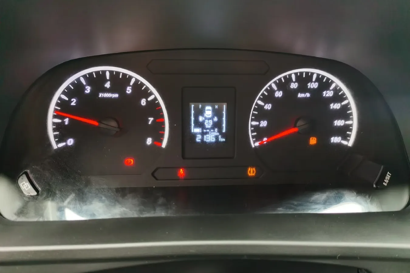 2021 DongFeng Forthing LingZhi Plus 2.0L 133HP L4 6MT,autocango,china used car exporter,china ev exporter,chinese used car exporter,chinese used ev exporter