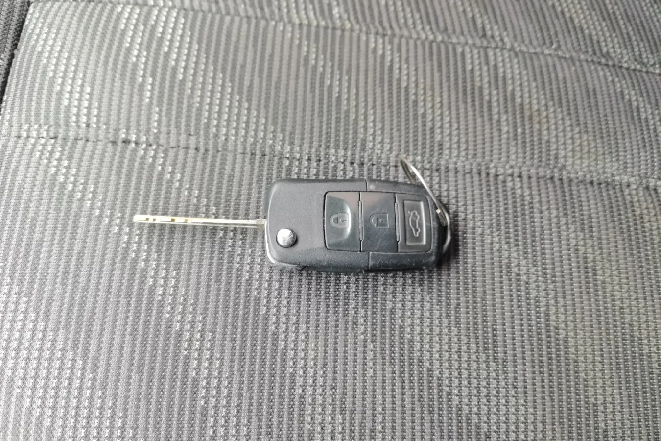 2021 DongFeng Forthing LingZhi Plus 2.0L 133HP L4 6MT,autocango,china used car exporter,china ev exporter,chinese used car exporter,chinese used ev exporter