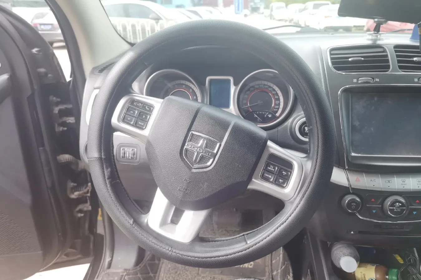 2013 Dodge JCUV 2.4L 170HP L4 6AT,autocango,china used car exporter,china ev exporter,chinese used car exporter,chinese used ev exporter