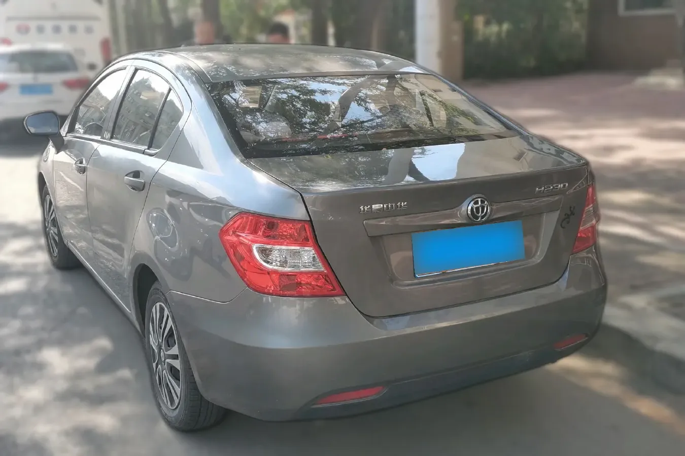 2012 Brilliance Auto H230 1.5L 105HP L4 5MT,autocango,china used car exporter,china ev exporter,chinese used car exporter,chinese used ev exporter