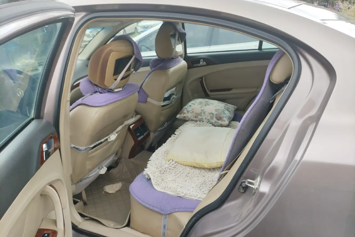 2012 GAC Trumpchi GA5 1.8L 144HP L4 5MT,autocango,china used car exporter,china ev exporter,chinese used car exporter,chinese used ev exporter