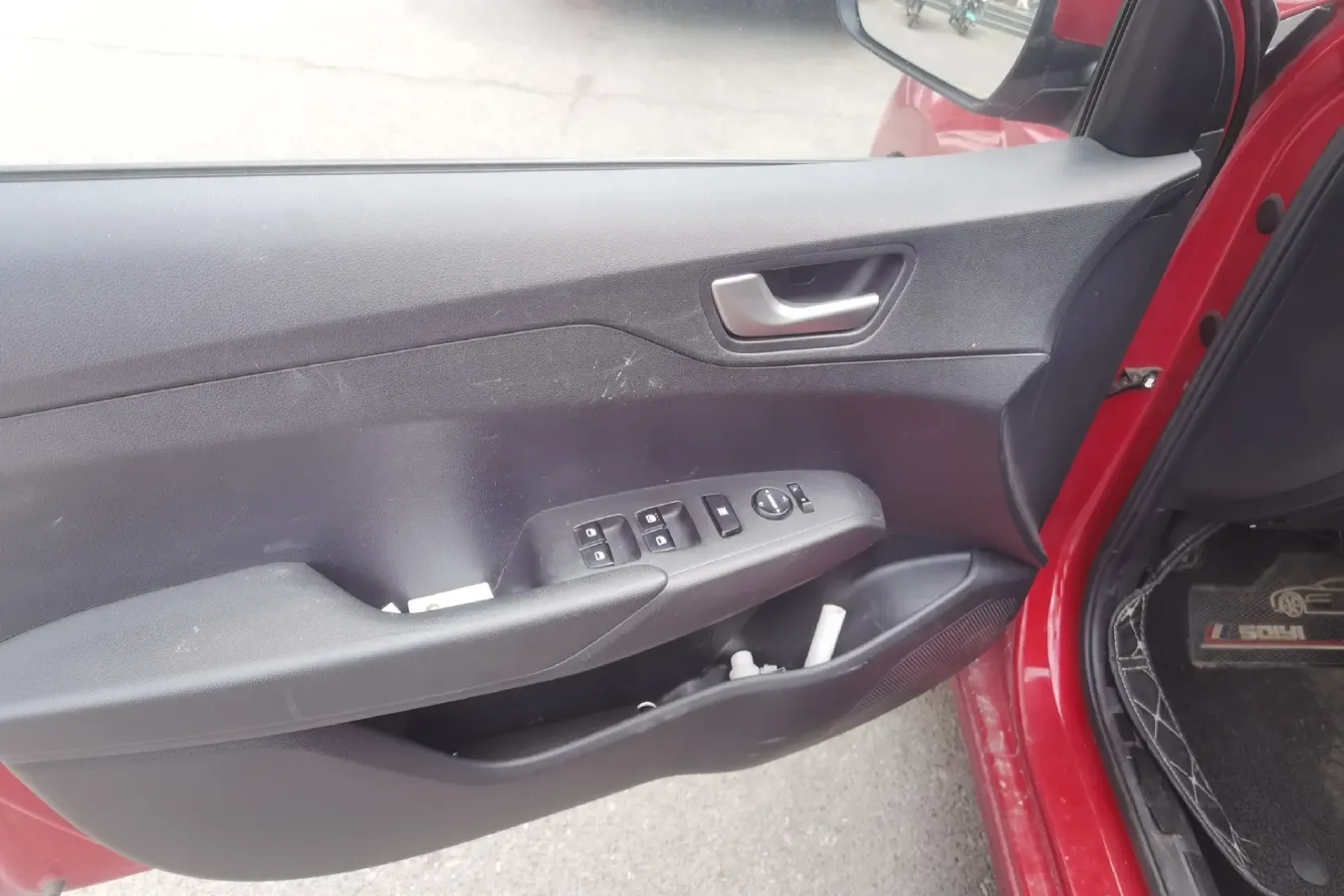 2017 Hyundai Verna RV 1.4L 100HP L4 6AT,autocango,china used car exporter,china ev exporter,chinese used car exporter,chinese used ev exporter