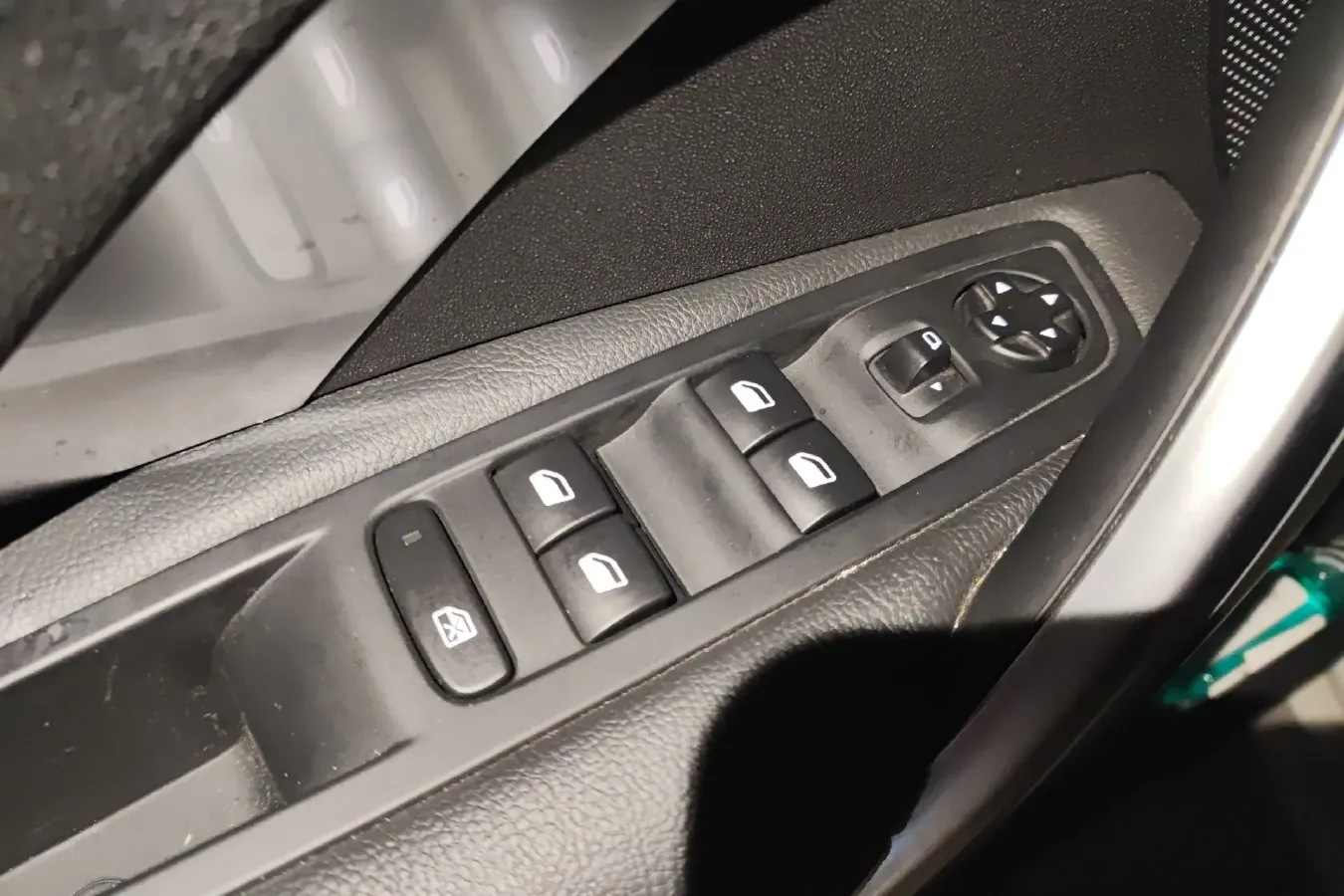 2016 DS 4S 1.6T 167HP L4 6AT,autocango,china used car exporter,china ev exporter,chinese used car exporter,chinese used ev exporter