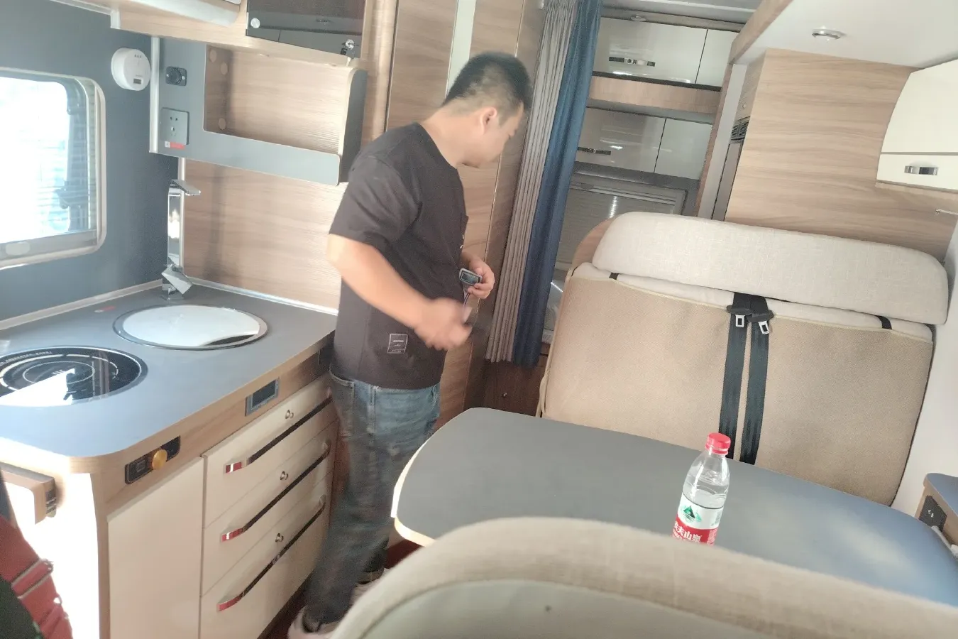 2017 Iveco BaoDi 3.0T 146HP L4 6MT,autocango,china used car exporter,china ev exporter,chinese used car exporter,chinese used ev exporter