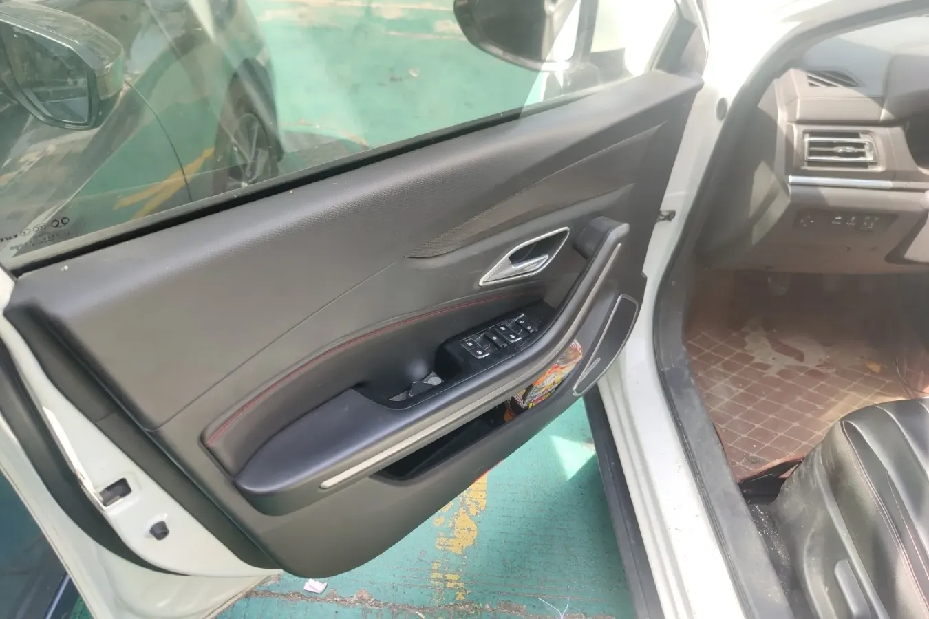 2019 BeiJing Auto U7 1.5T 150HP L4 6MT,autocango,china used car exporter,china ev exporter,chinese used car exporter,chinese used ev exporter