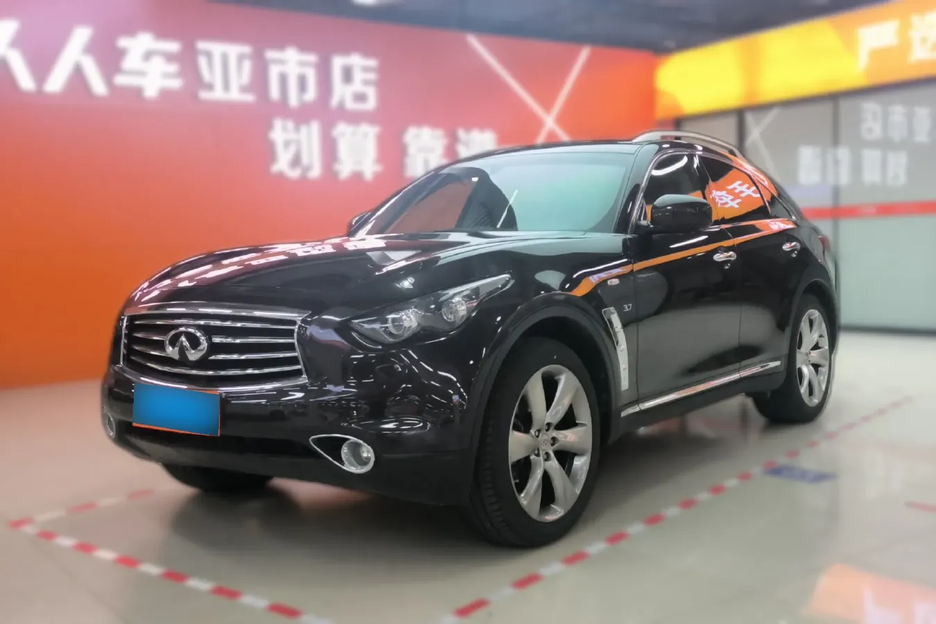 2013 Infiniti QX70 3.7L 351HP V6 7AT,autocango,china used car exporter,china ev exporter,chinese used car exporter,chinese used ev exporter