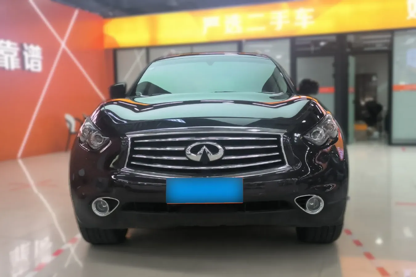 2013 Infiniti QX70 3.7L 351HP V6 7AT,autocango,china used car exporter,china ev exporter,chinese used car exporter,chinese used ev exporter