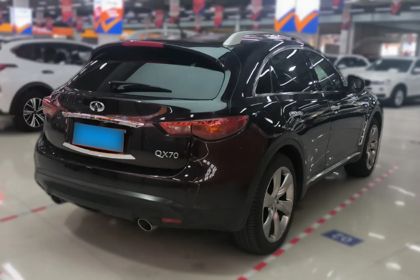 2013 Infiniti QX70 3.7L 351HP V6 7AT,autocango,china used car exporter,china ev exporter,chinese used car exporter,chinese used ev exporter