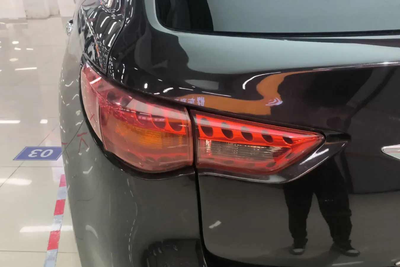 2013 Infiniti QX70 3.7L 351HP V6 7AT,autocango,china used car exporter,china ev exporter,chinese used car exporter,chinese used ev exporter