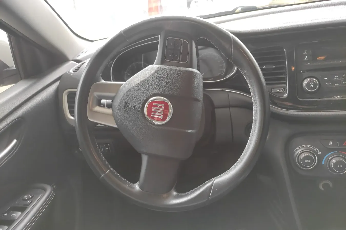 2014 Fiat Ottimo 1.4T 150HP L4 7DCT,autocango,china used car exporter,china ev exporter,chinese used car exporter,chinese used ev exporter