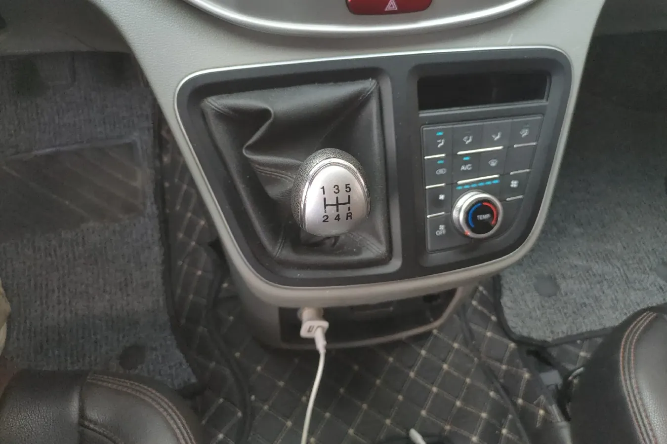 2019 JAC Refine M4 2.0L 147HP L4 5MT,autocango,china used car exporter,china ev exporter,chinese used car exporter,chinese used ev exporter