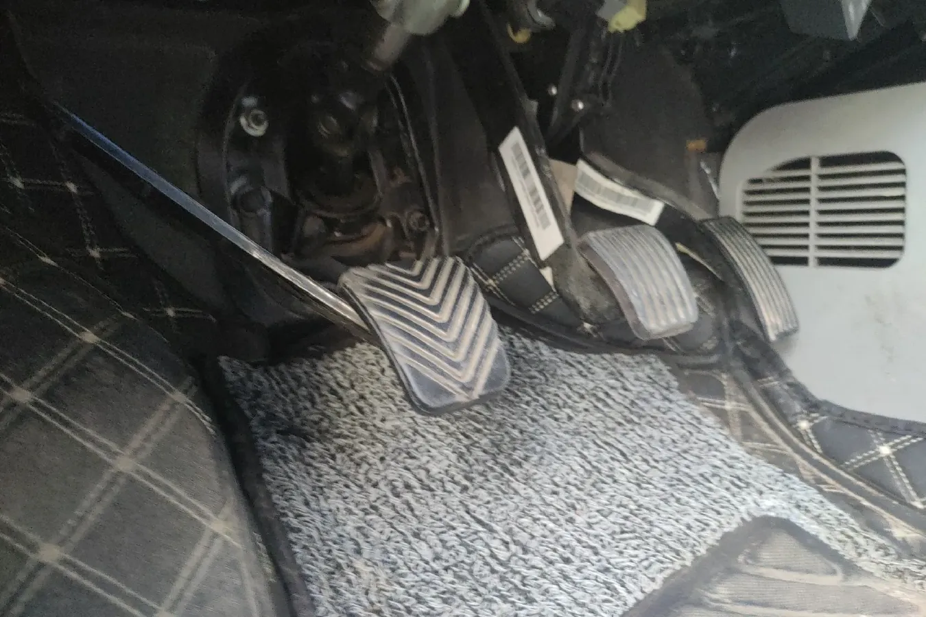 2019 JAC Refine M4 2.0L 147HP L4 5MT,autocango,china used car exporter,china ev exporter,chinese used car exporter,chinese used ev exporter