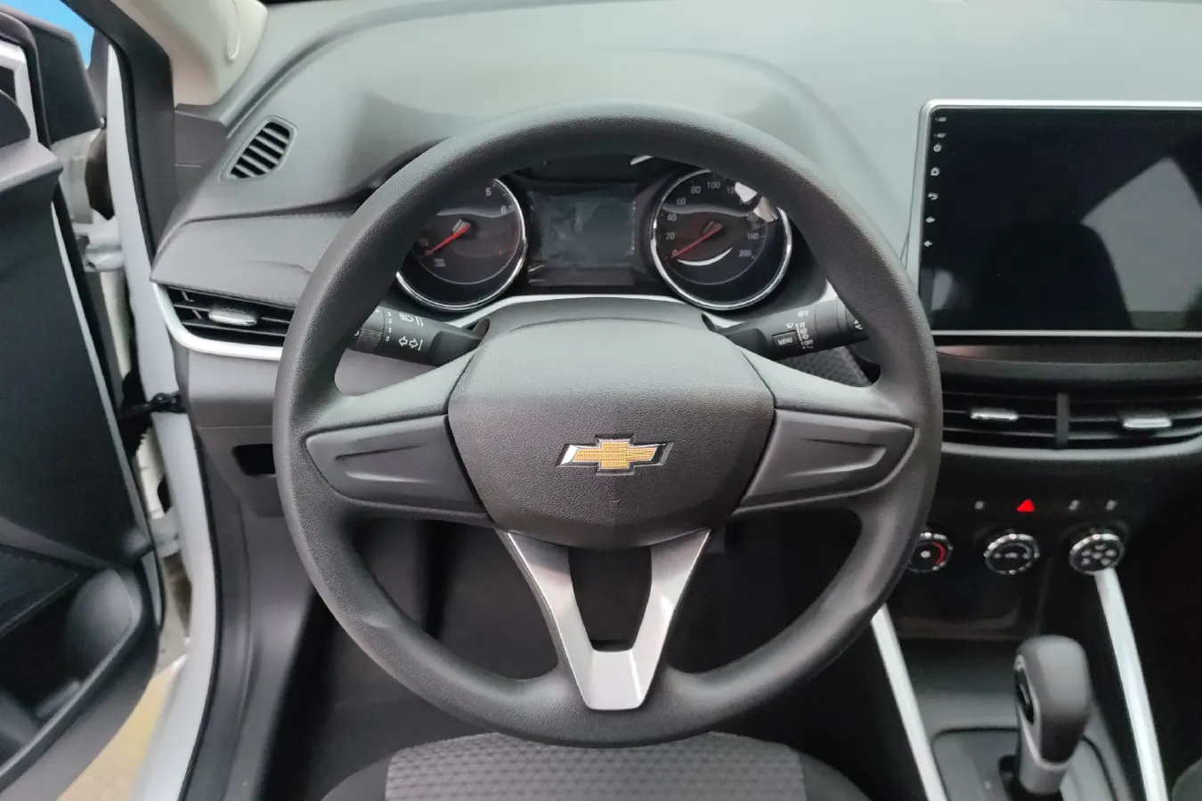 2020 Chevrolet Cavalier 1.0T 125HP L3 6AT,autocango,china used car exporter,china ev exporter,chinese used car exporter,chinese used ev exporter