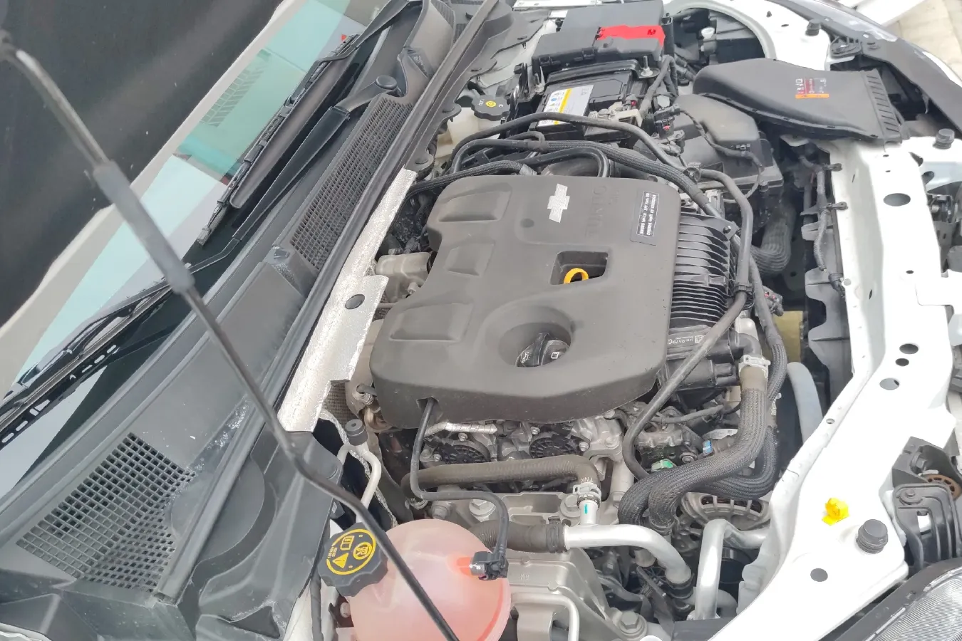 2020 Chevrolet Cavalier 1.0T 125HP L3 6AT,autocango,china used car exporter,china ev exporter,chinese used car exporter,chinese used ev exporter