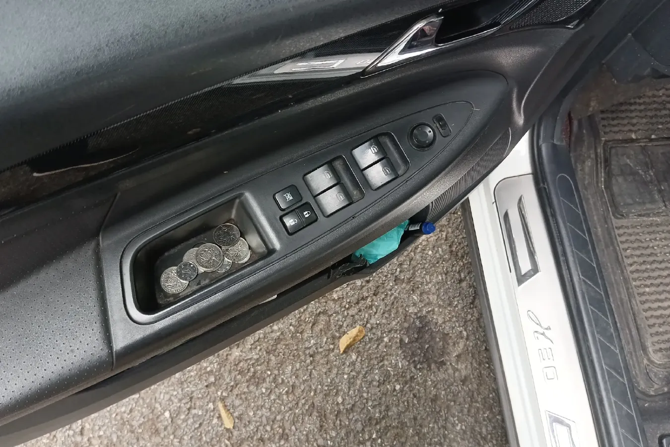 2013 DongFeng Aeolus H30 1.5L 116HP L4 5MT,autocango,china used car exporter,china ev exporter,chinese used car exporter,chinese used ev exporter