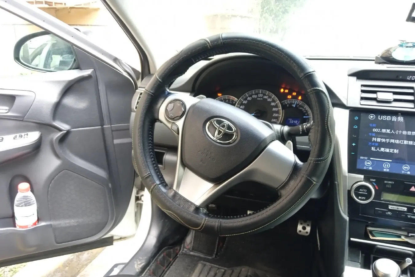 2012 Toyota Camry 2.0L 150HP L4 4AT,autocango,china used car exporter,china ev exporter,chinese used car exporter,chinese used ev exporter