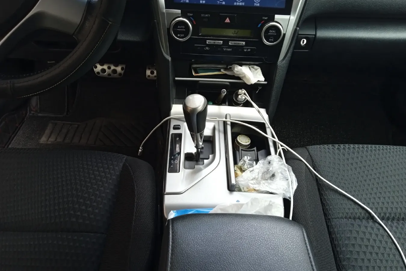 2012 Toyota Camry 2.0L 150HP L4 4AT,autocango,china used car exporter,china ev exporter,chinese used car exporter,chinese used ev exporter