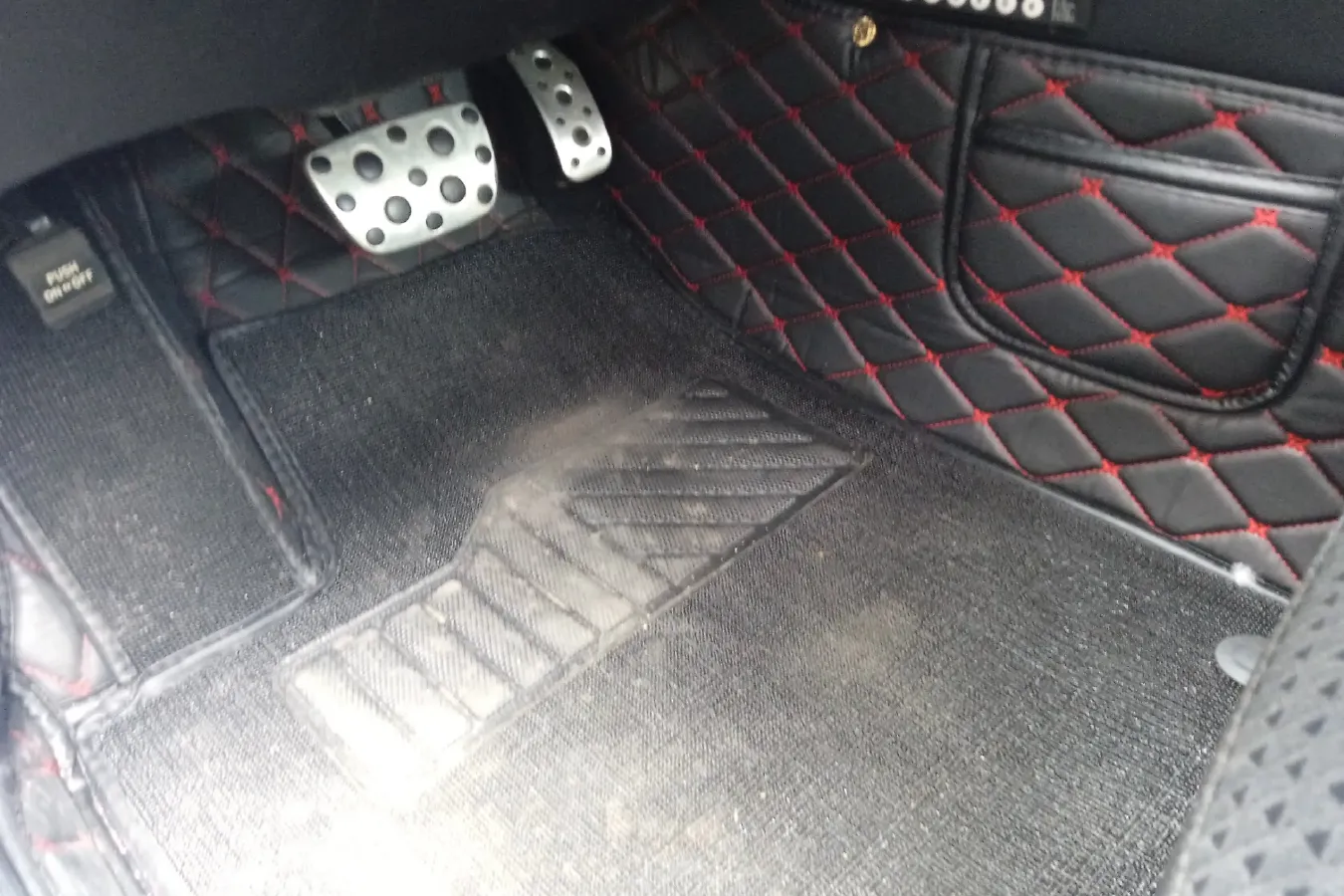 2012 Toyota Camry 2.0L 150HP L4 4AT,autocango,china used car exporter,china ev exporter,chinese used car exporter,chinese used ev exporter