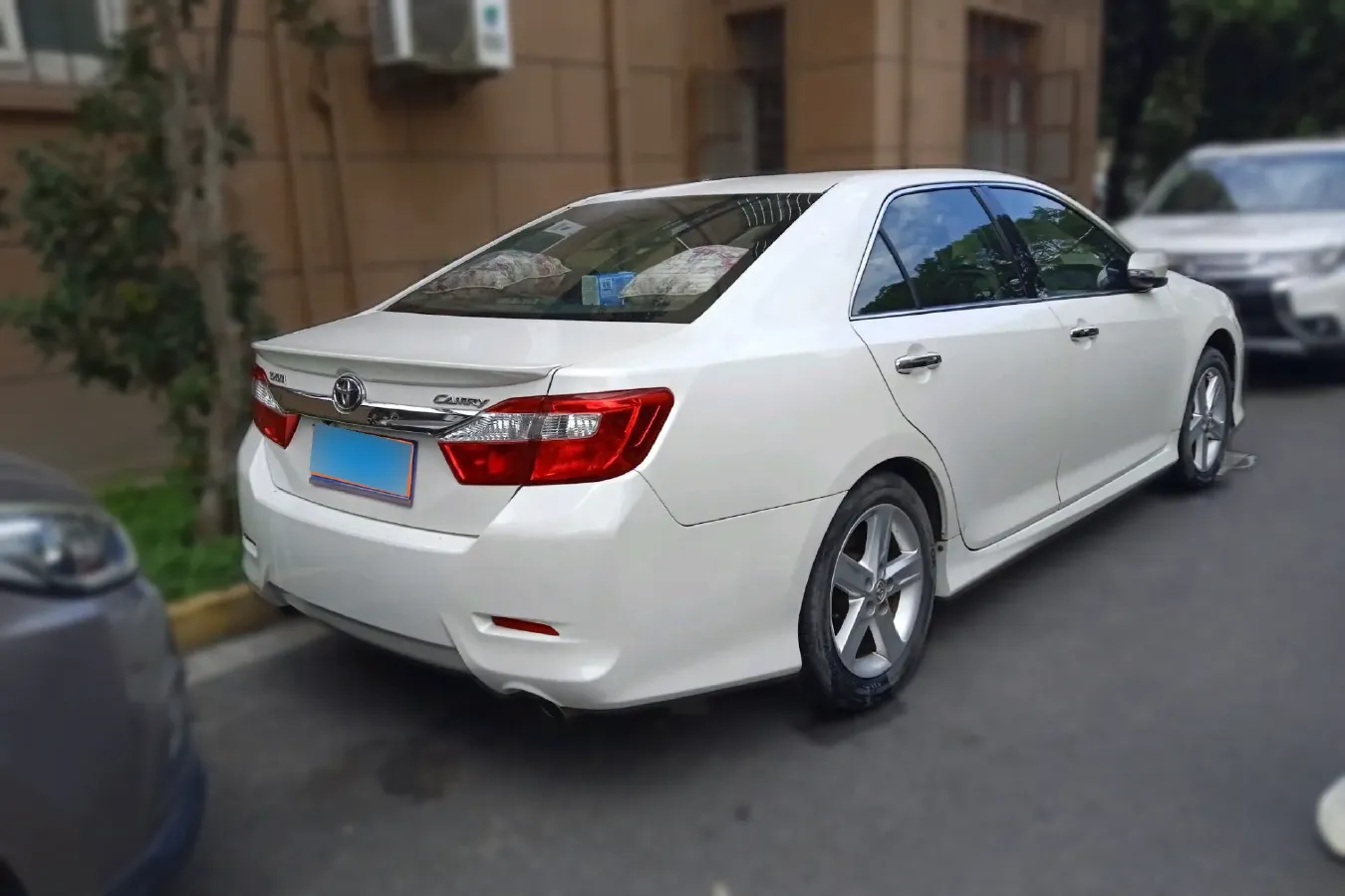 2012 Toyota Camry 2.0L 150HP L4 4AT,autocango,china used car exporter,china ev exporter,chinese used car exporter,chinese used ev exporter