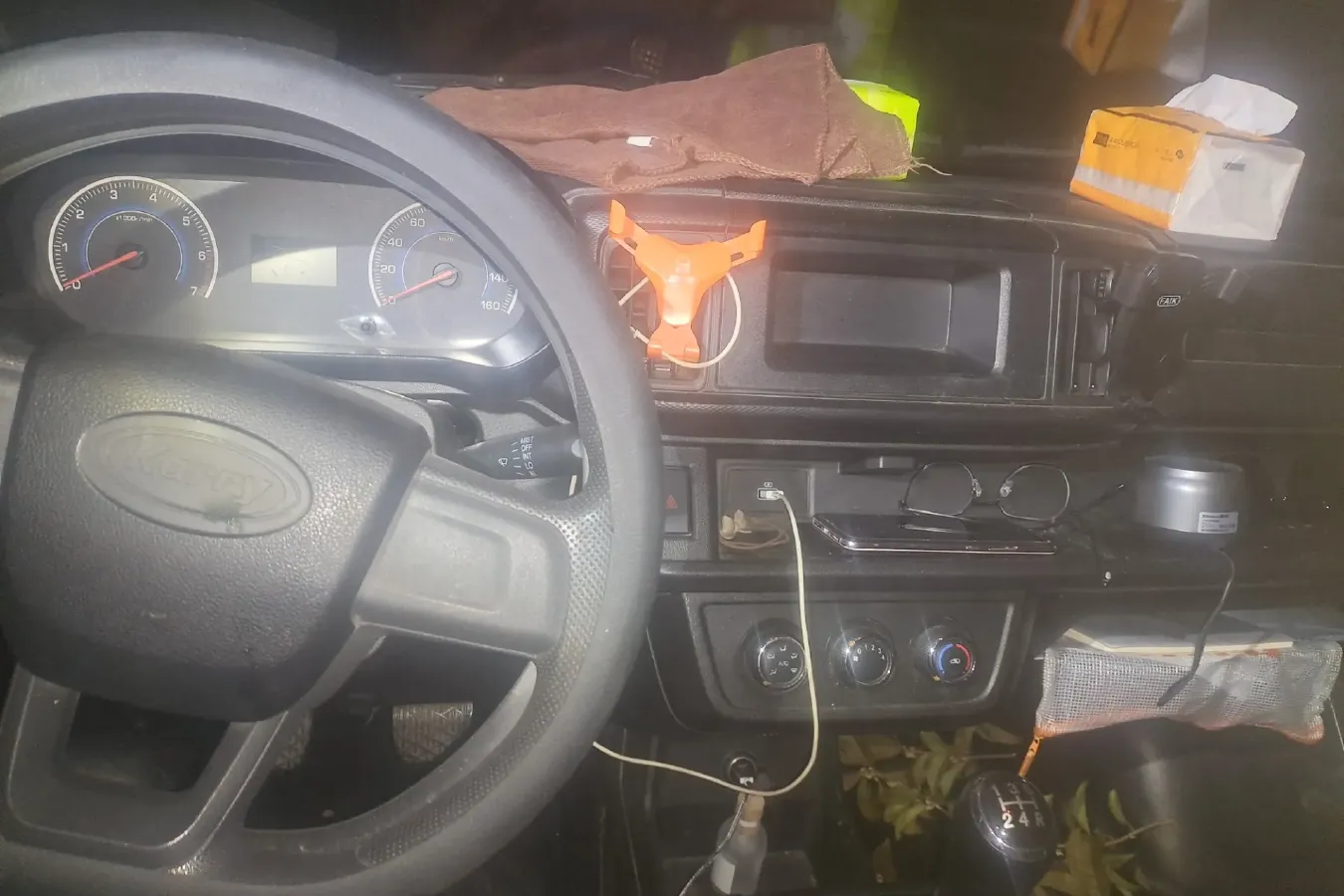 2022 Karry X6 1.6L 122HP L4 5MT,autocango,china used car exporter,china ev exporter,chinese used car exporter,chinese used ev exporter