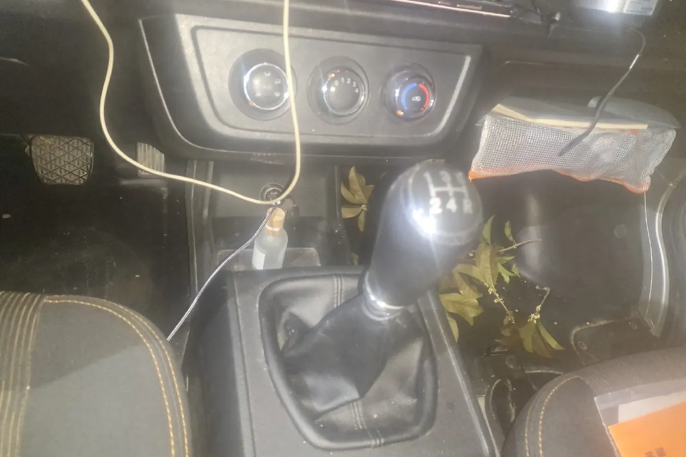 2022 Karry X6 1.6L 122HP L4 5MT,autocango,china used car exporter,china ev exporter,chinese used car exporter,chinese used ev exporter