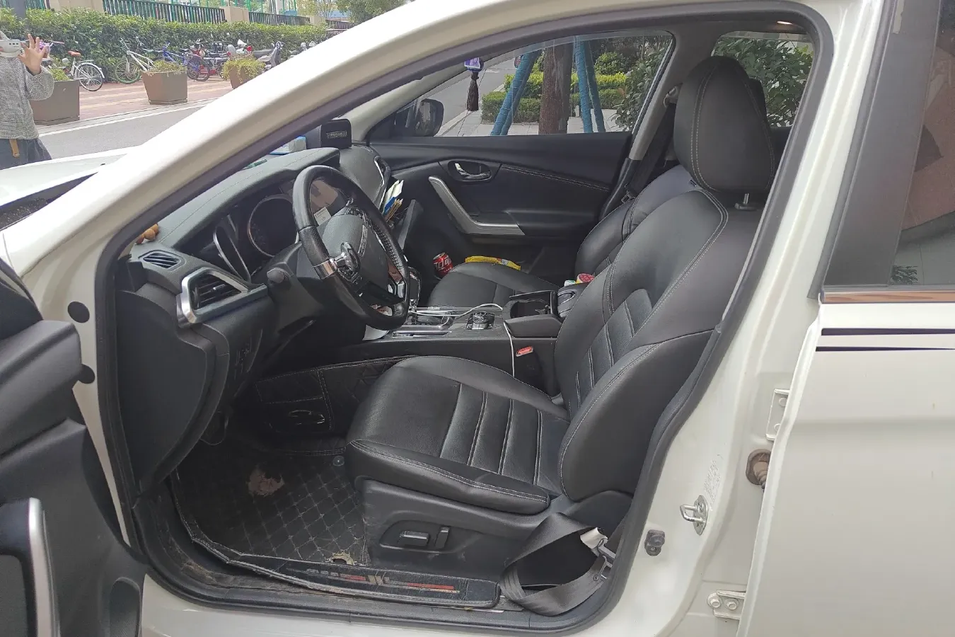 2018 Venucia T90 2.0L 144HP L4 CVT,autocango,china used car exporter,china ev exporter,chinese used car exporter,chinese used ev exporter