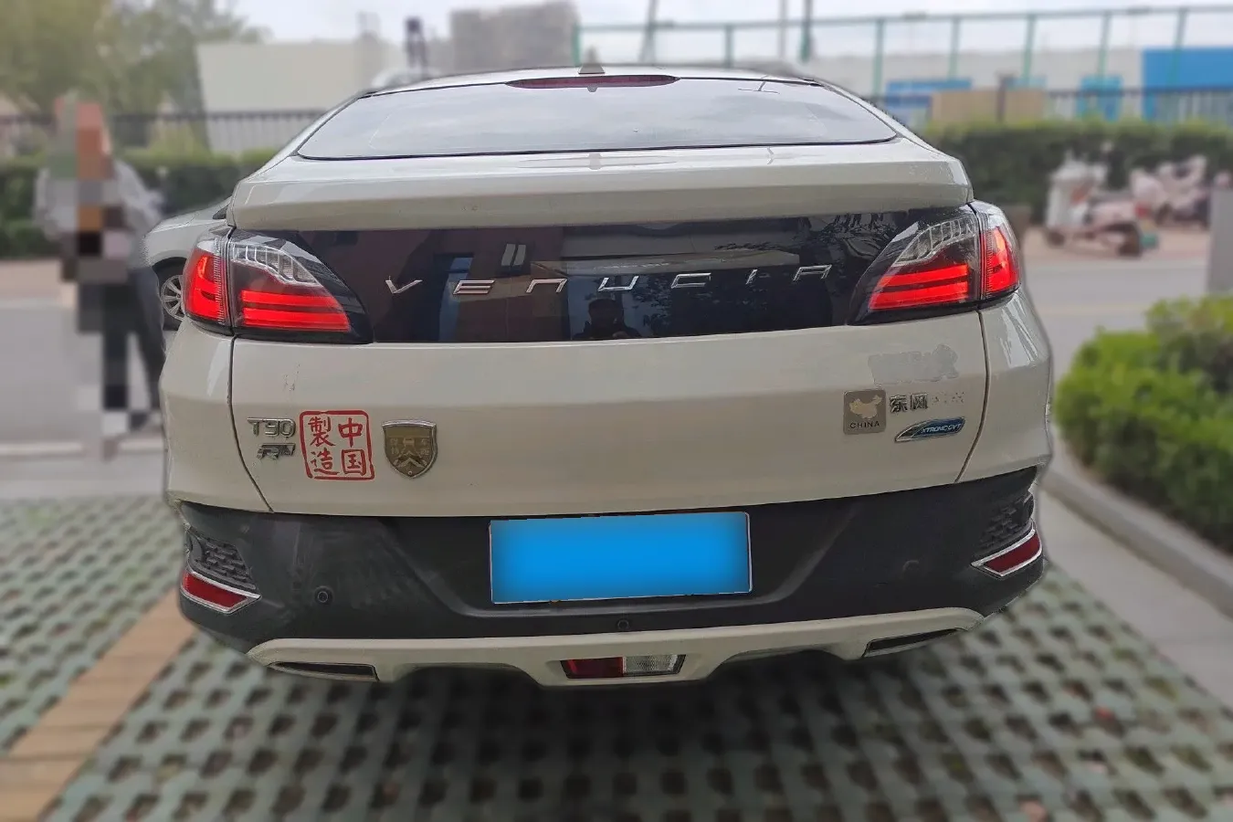 2018 Venucia T90 2.0L 144HP L4 CVT,autocango,china used car exporter,china ev exporter,chinese used car exporter,chinese used ev exporter