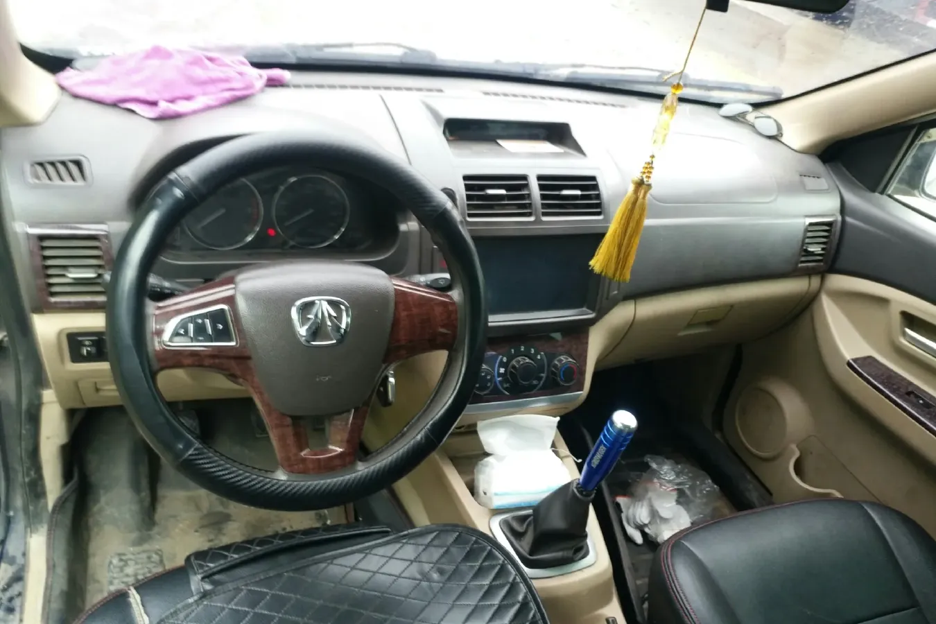 2015 BAIC WeiWang M30 1.5L 116HP L4 5MT,autocango,china used car exporter,china ev exporter,chinese used car exporter,chinese used ev exporter