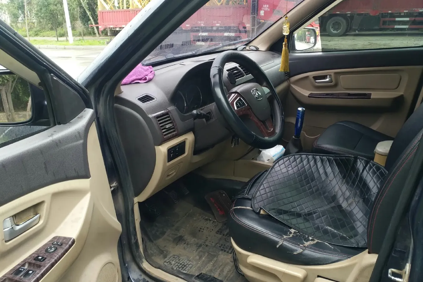 2015 BAIC WeiWang M30 1.5L 116HP L4 5MT,autocango,china used car exporter,china ev exporter,chinese used car exporter,chinese used ev exporter