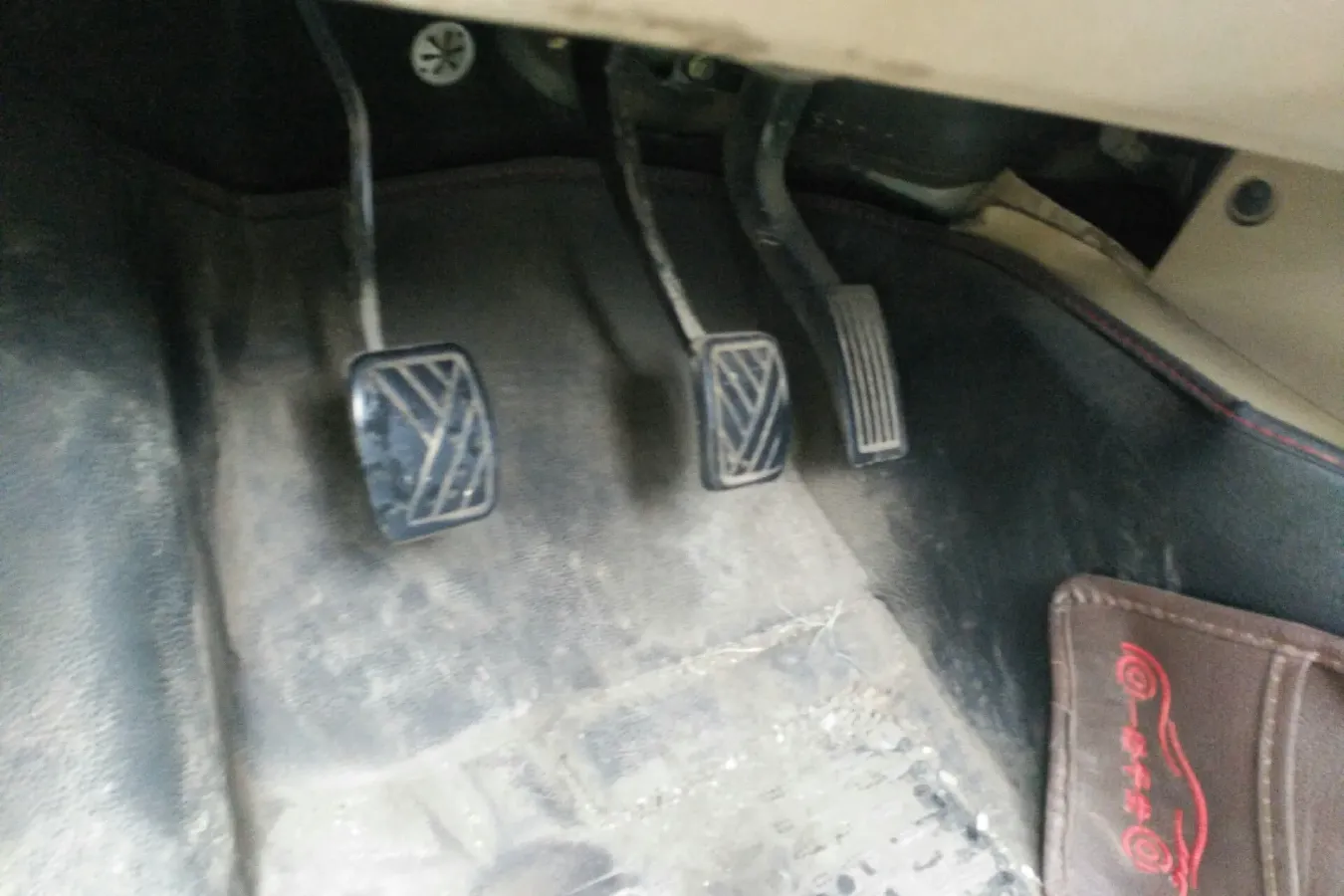 2015 BAIC WeiWang M30 1.5L 116HP L4 5MT,autocango,china used car exporter,china ev exporter,chinese used car exporter,chinese used ev exporter