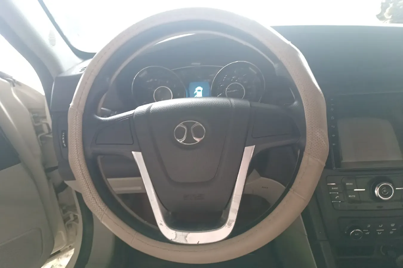 2014 BeiJing Auto Senova D50 1.5L 113HP L4 5MT,autocango,china used car exporter,china ev exporter,chinese used car exporter,chinese used ev exporter