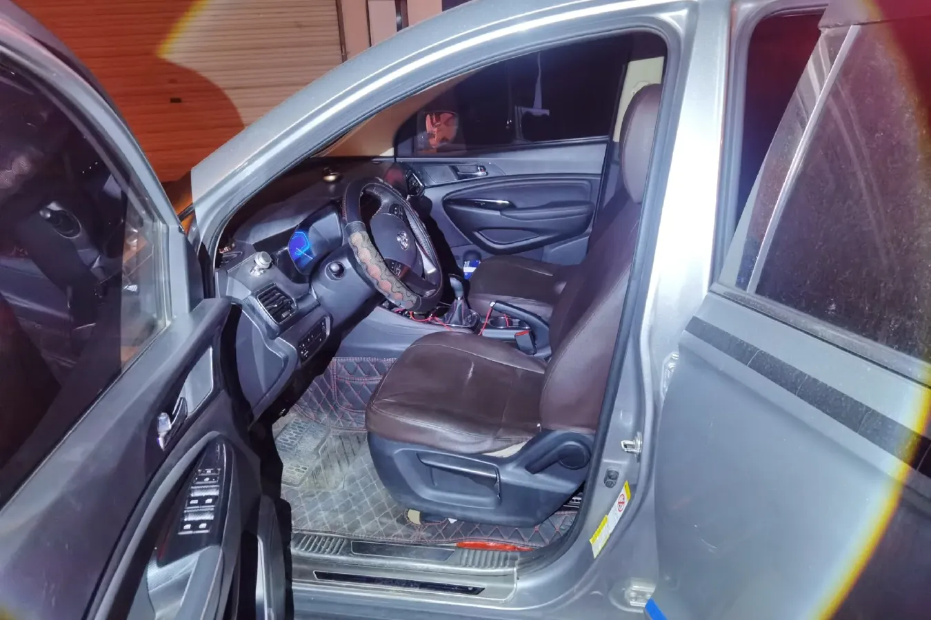 2017 ChangAn Oshan A800 1.6L 125HP L4 5MT,autocango,china used car exporter,china ev exporter,chinese used car exporter,chinese used ev exporter